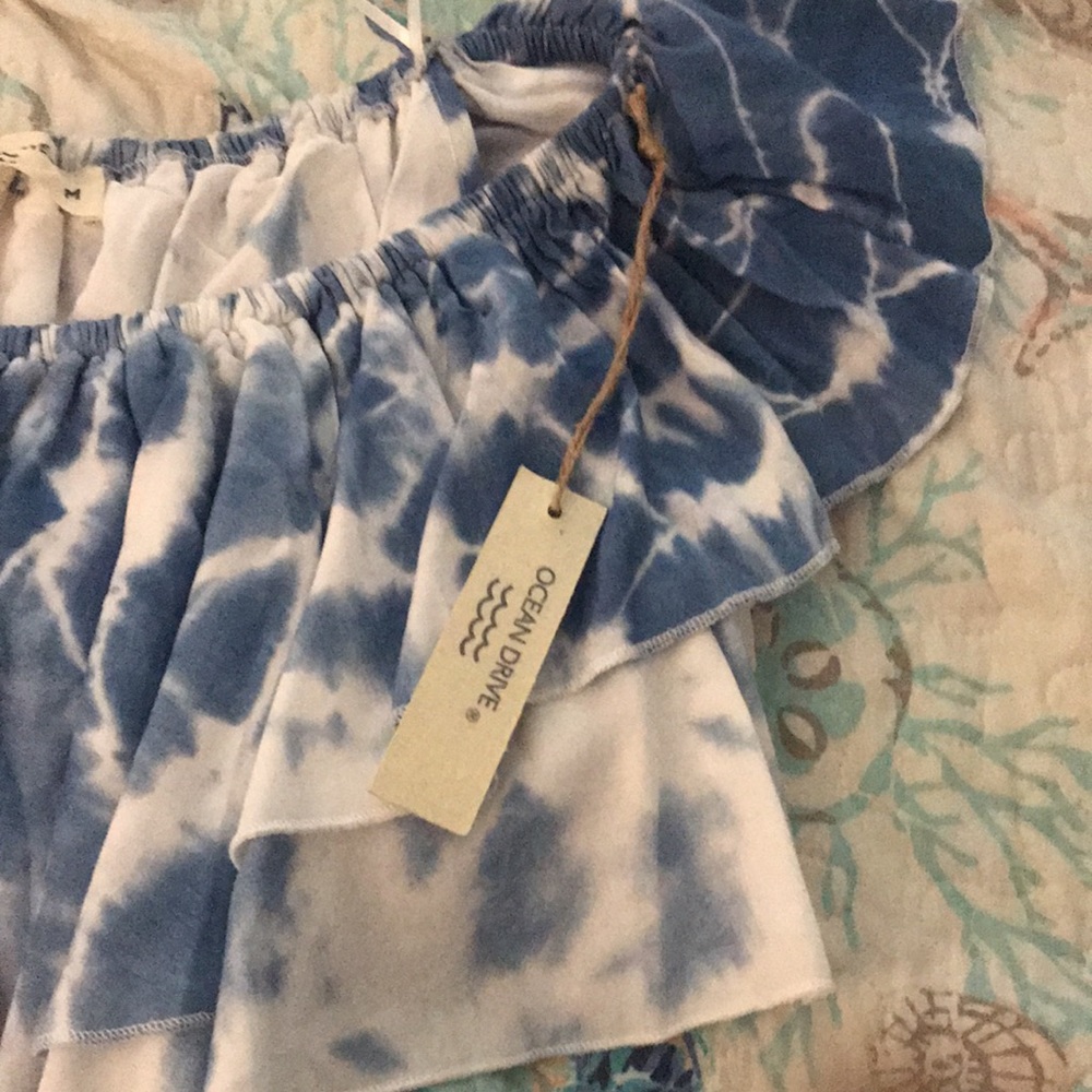 ⭐️$10 Bundled w/Any Item⭐️ - Picture 2 of 3